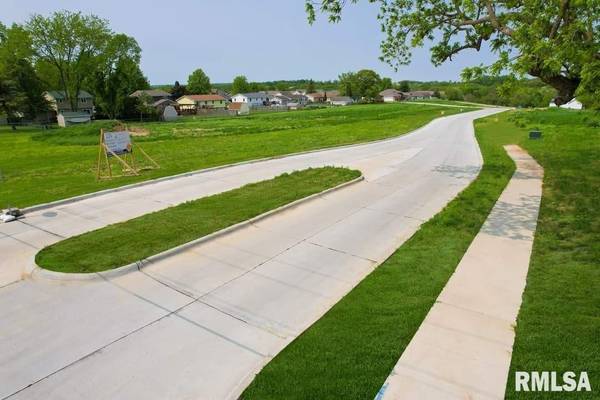 1924 Zara, Clinton, IA 52732