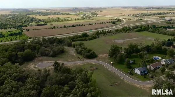 310 SILVER CREEK RD, De Witt, IA 52742