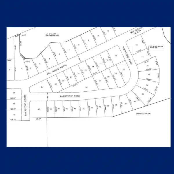 984 9TH AVE N, Clinton, IA 52732