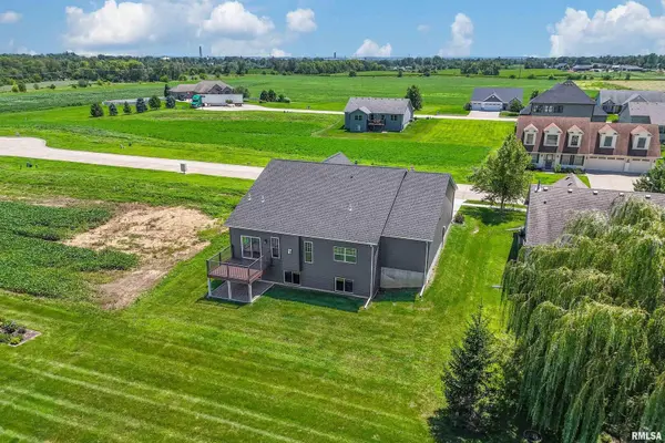 1708 CONOR CT, Clinton, IA 52732