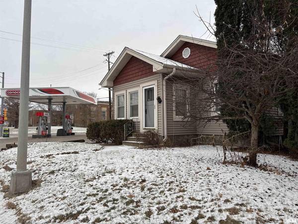 3316 AVENUE OF THE CITIES AVE, Moline, IL 61265