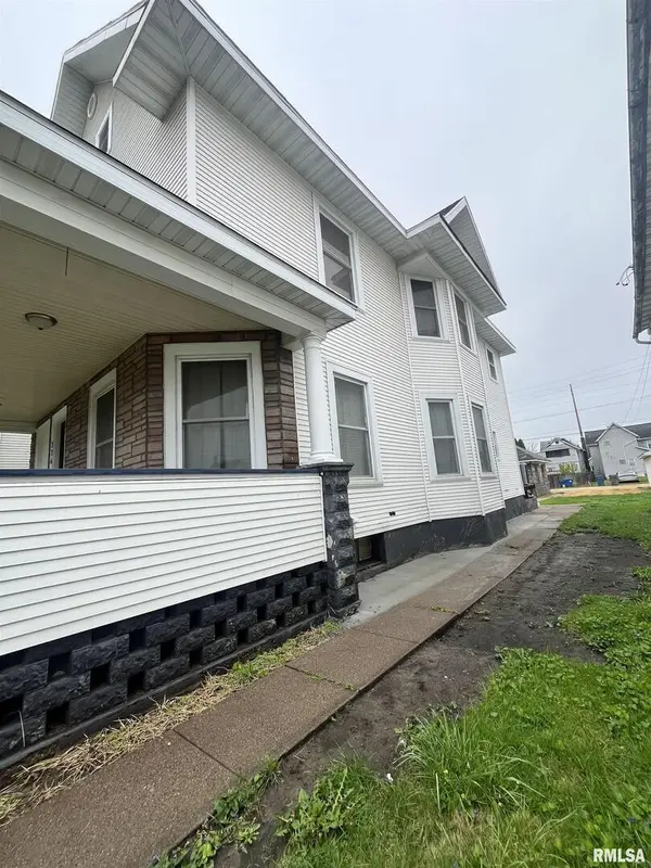 226 2ND AVE S, Clinton, IA 52732