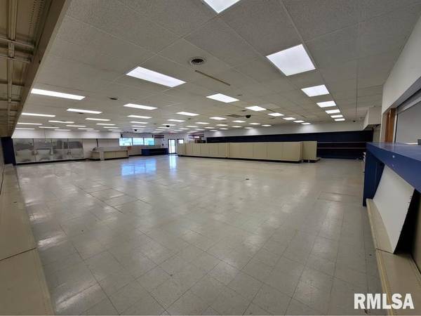 500 Green Park AVE, Colona, IL 61241