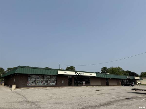 3911 16TH ST, Moline, IL 61265