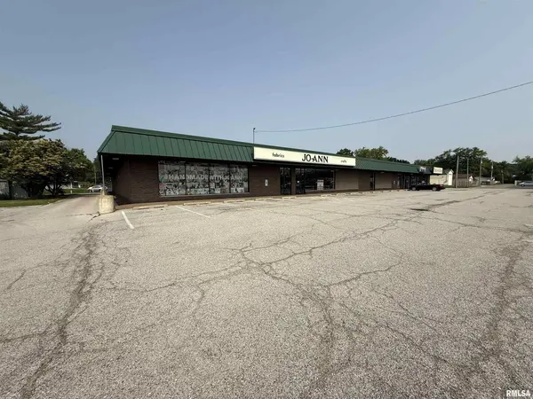 3911 16TH ST, Moline, IL 61265