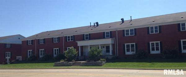 985 LINCOLN RD #219, Bettendorf, IA 52722