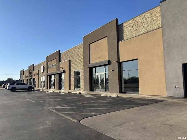 2900 S 25TH ST #Suite D, Clinton, IA 52732