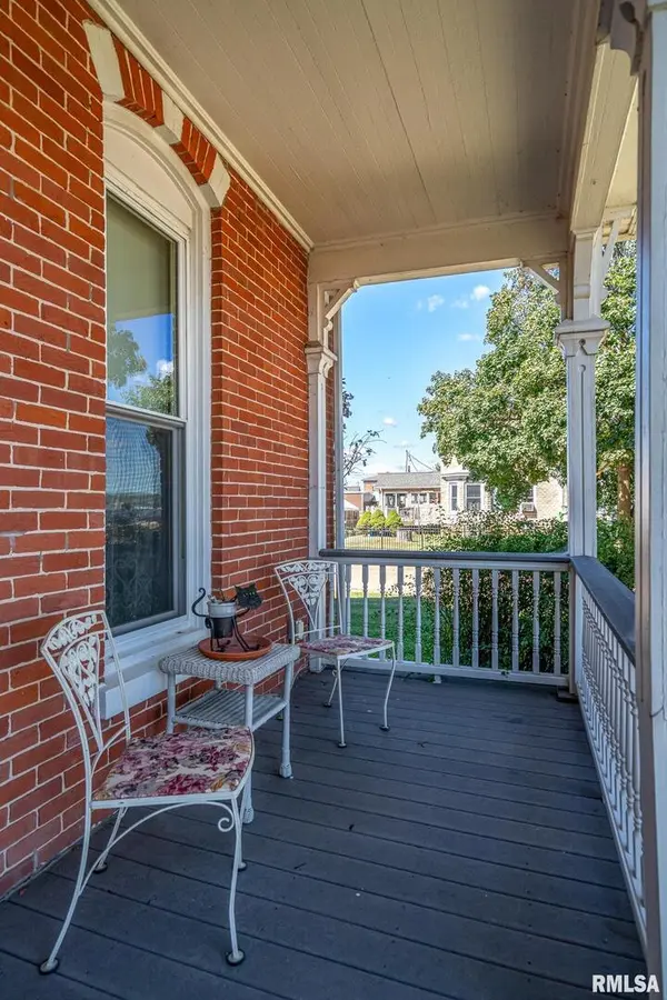 704 RIVER ST, Sabula, IA 52070