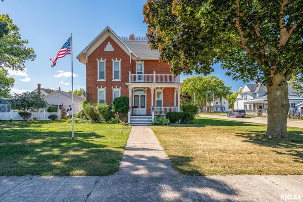 704 RIVER ST, Sabula, IA 52070