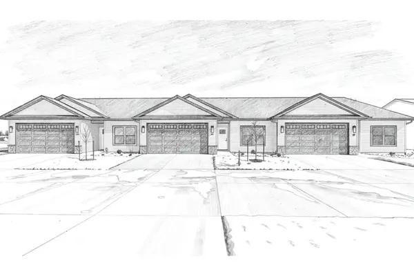 1704 REDBUD CIR #103, Eldridge, IA 52748