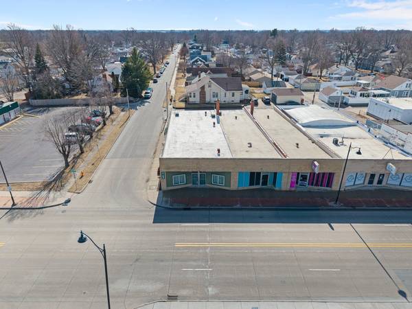 3158 AVENUE OF THE CITIES AVE, Moline, IL 61265