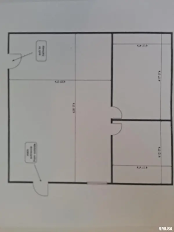 4811 N BRADY ST, Davenport, IA 52806