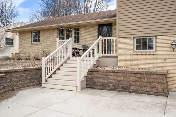 402 21st ST NW, Austin, MN 55912