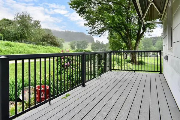 W136 Piepers Valley RD, Fountain City, WI 54629