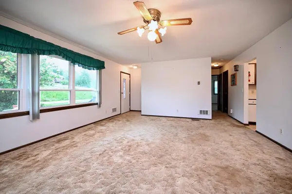 W136 Piepers Valley RD, Fountain City, WI 54629