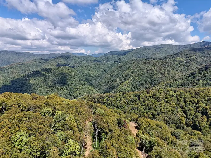 2 Black Rock RD, Cherokee, NC 28779
