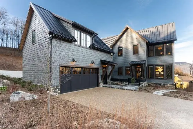 131 Lodestone DR, Sylva, NC 28779