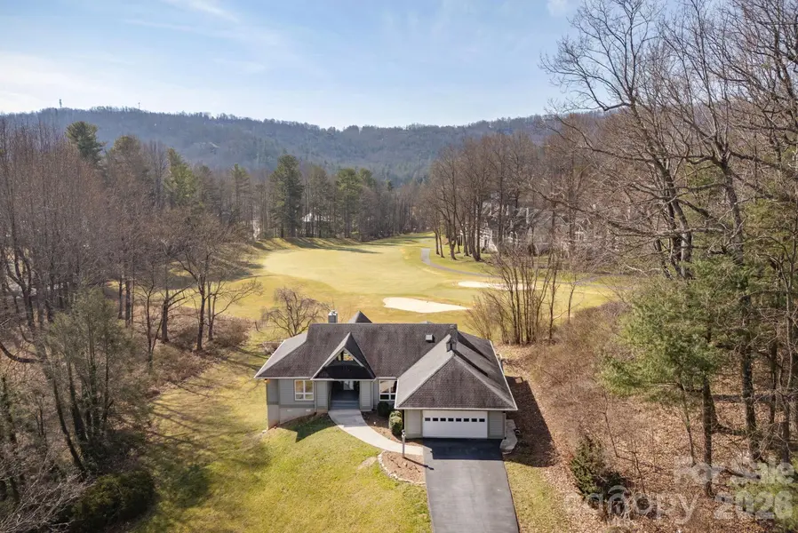 132 Broadmoor DR #V-1, Flat Rock, NC 28731