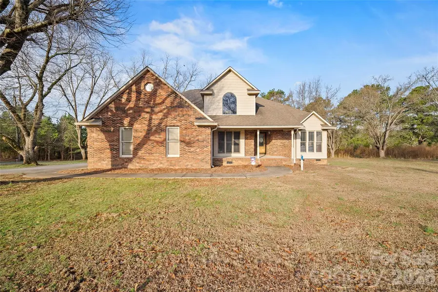 96 Valley DR, Badin, NC 28009
