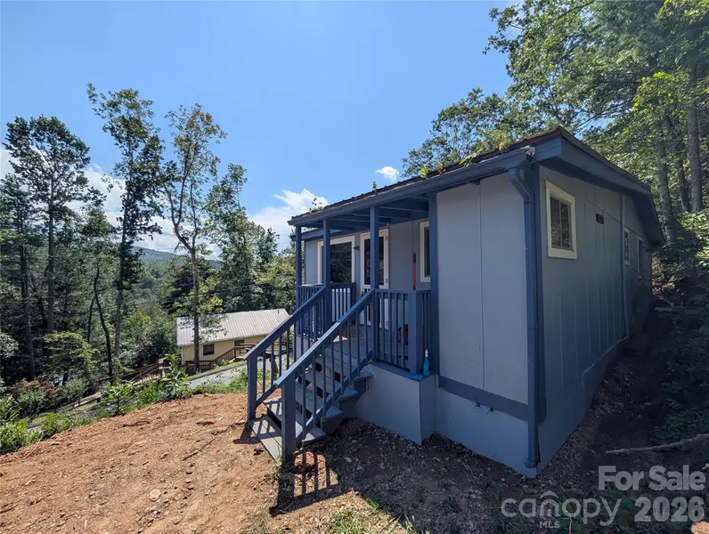 260 Oak Ridge RD, Hendersonville, NC 28792
