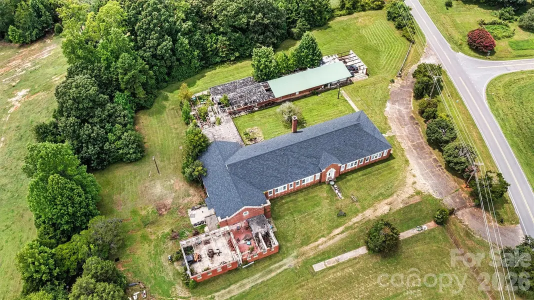 1318 Ostwalt Amity RD, Cleveland, NC 27013