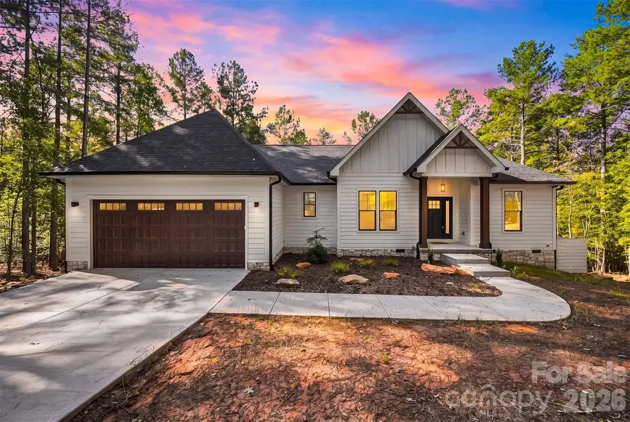 2157 Anchor LN, Connelly Springs, NC 28612