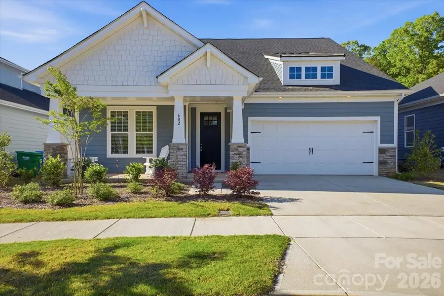 602 Banter LN, Cramerton, NC 28032
