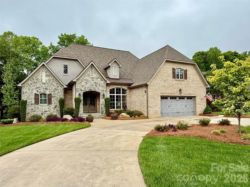4025 Foxes TRL, Cramerton, NC 28032