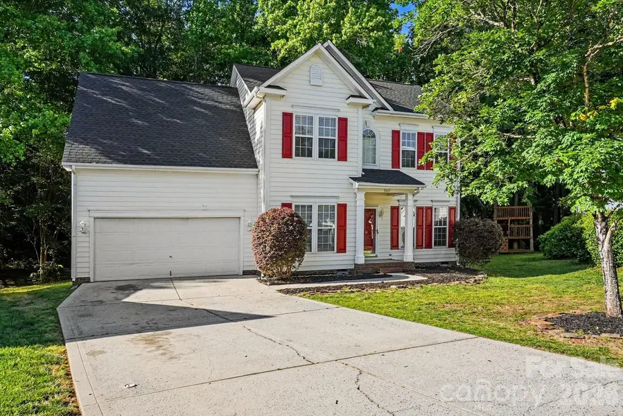 5547 Whispering Wind LN, Indian Trail, NC 28079