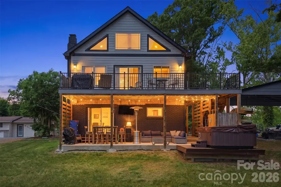 4473 Ridge ST, Claremont, NC 28610