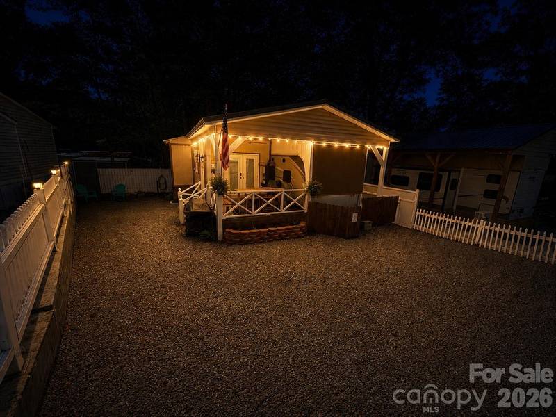126 Canyon LOOP #F203, Mount Gilead, NC 27306