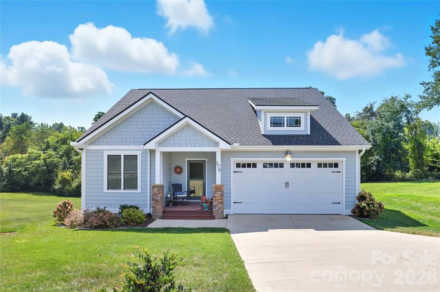 376 Windy Acres Knoll DR, Hendersonville, NC 28792