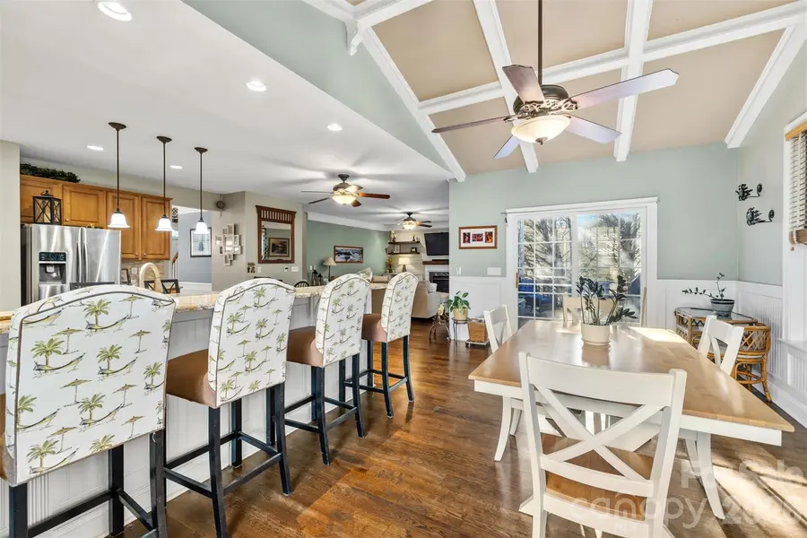7453 Mountain Ridge DR, Stanley, NC 28164