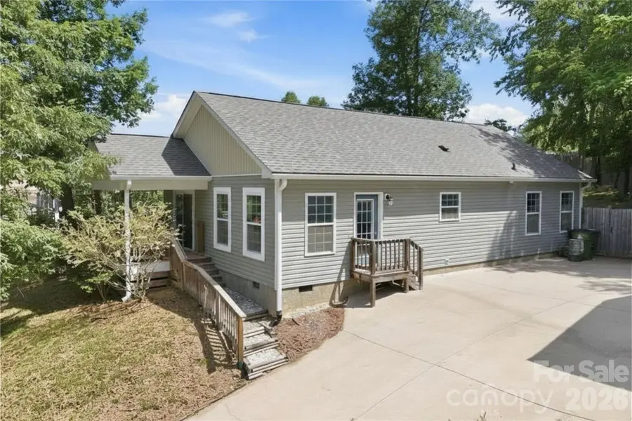 253 Brooklyn LN, Asheville, NC 28803