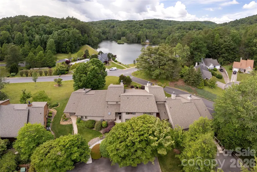36 Quail Run CIR, Brevard, NC 28712