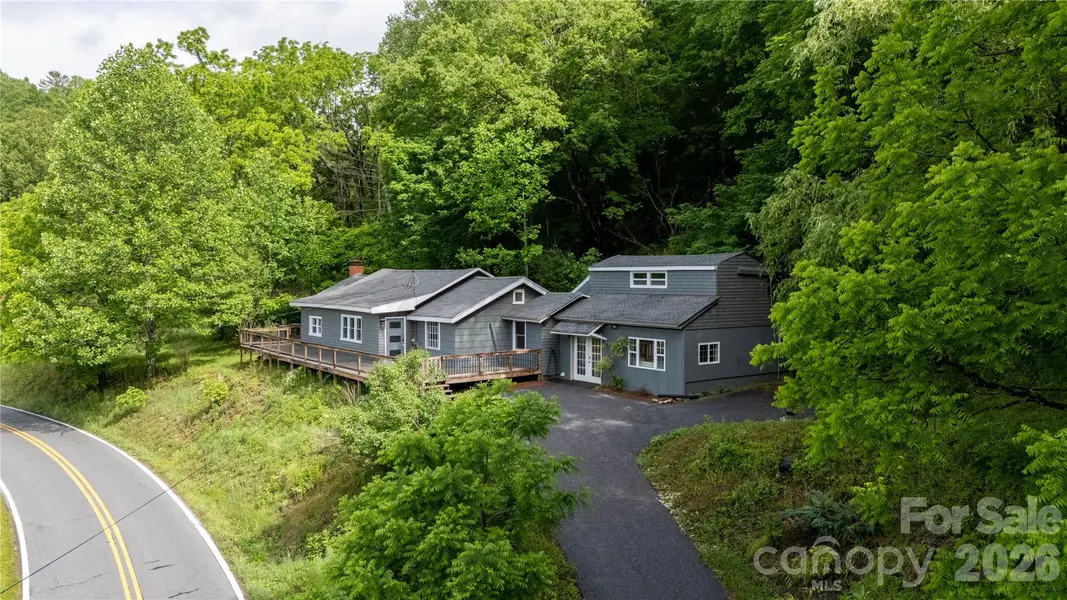 3477 Cane Creek RD, Bakersville, NC 28705