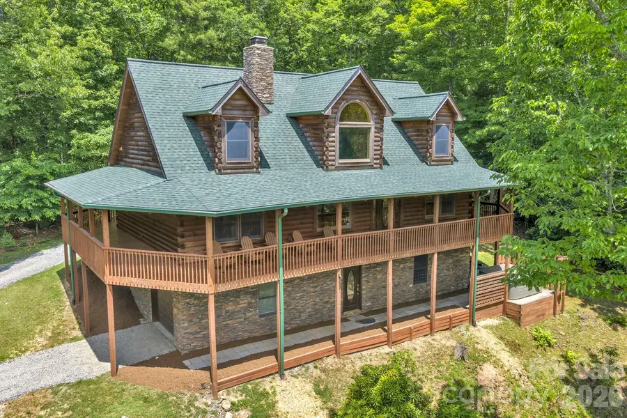 328 Nile Park DR, Blowing Rock, NC 28605