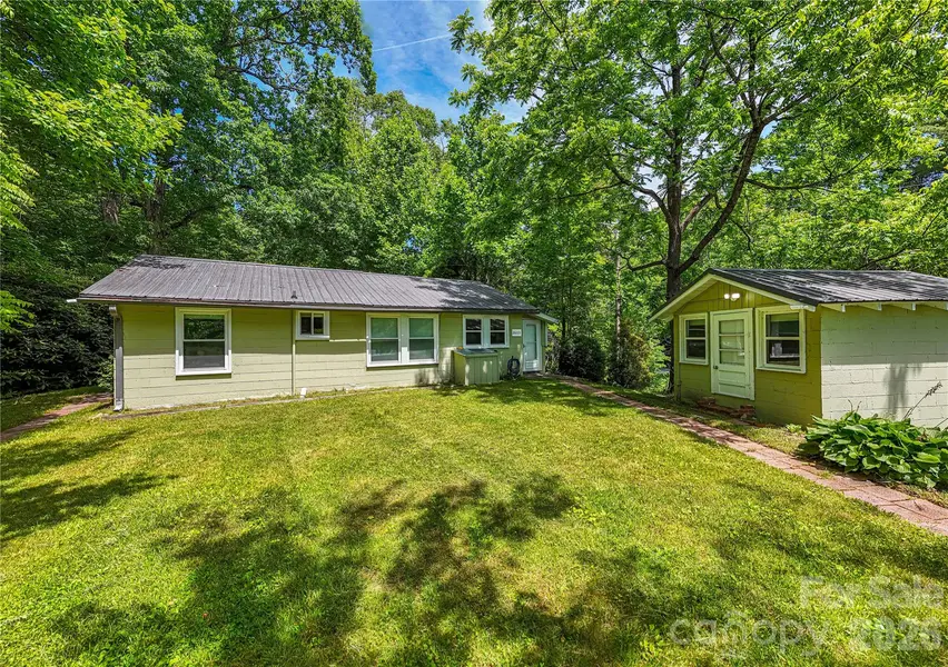 2603 Kim Miller RD, Lake Toxaway, NC 28747