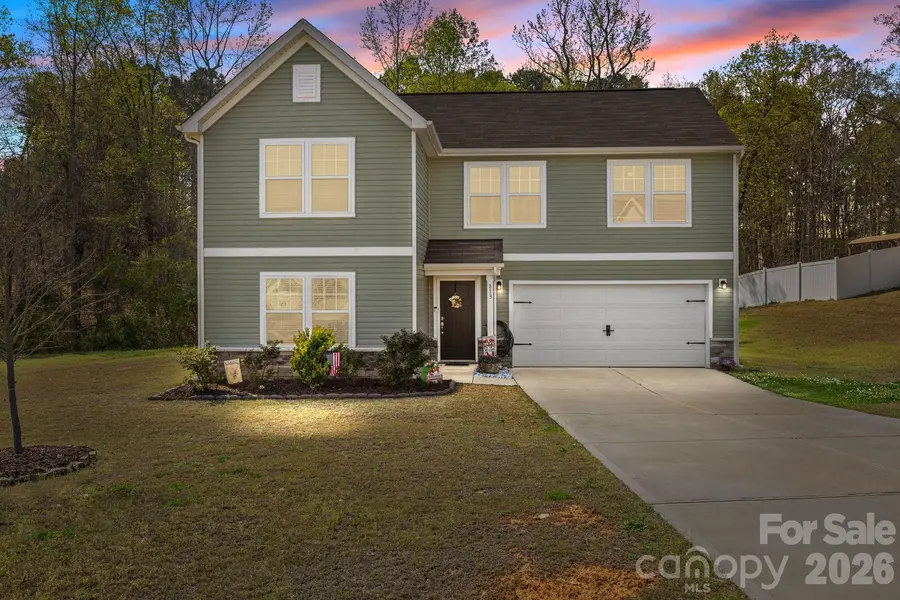 813 Yorkshire DR, Albemarle, NC 28001
