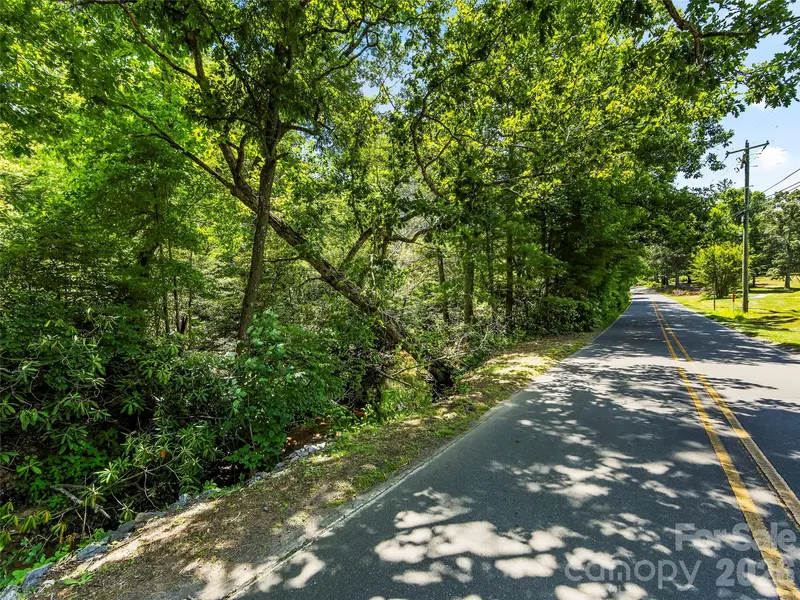 742 Hiawassee AVE, Black Mountain, NC 28711