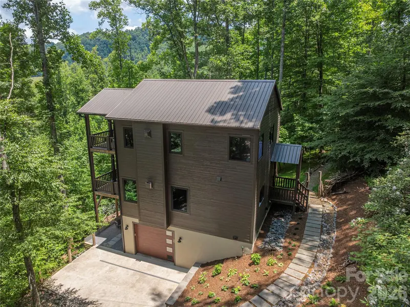 30 Garren View DR, Fairview, NC 28730