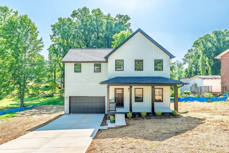 1830 31st ST NE, Hickory, NC 28601
