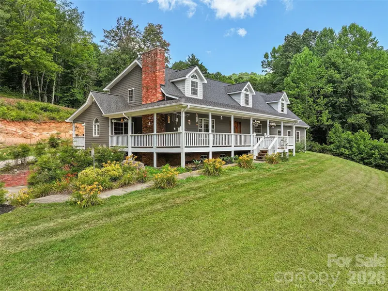 81 Aldens WAY, Clyde, NC 28721