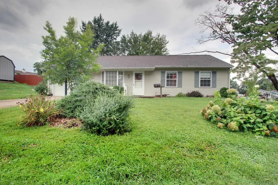 1013 Melodie LN N, Quincy, IL 62301