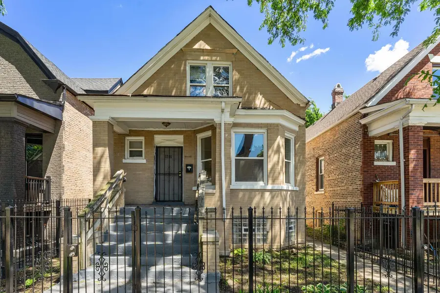 5725 S Wolcott AVE, Chicago, IL 60636