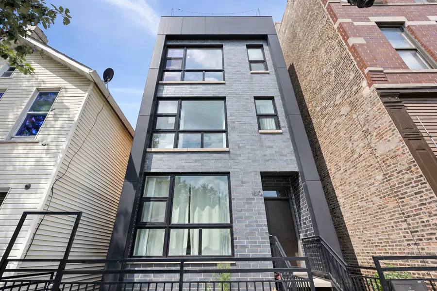 1810 S Racine AVE #3, Chicago, IL 60608