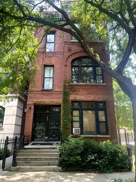 1939 N Larrabee ST, Chicago, IL 60614
