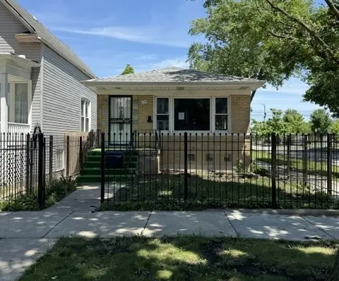 658 E 87th PL, Chicago, IL 60619