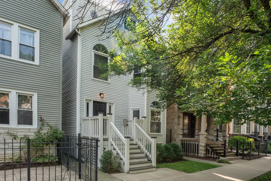 2527 N WASHTENAW AVE, Chicago, IL 60647