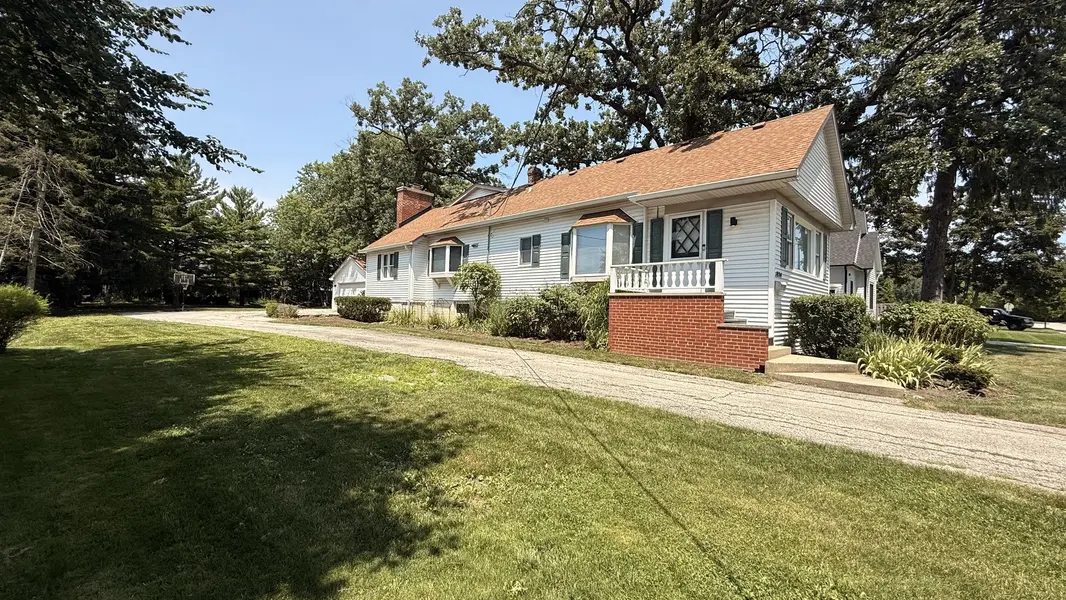 1804 Chapel CT, Northbrook, IL 60062